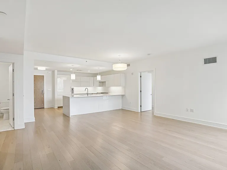 9 Avenue At Port Imperial #713 — Photo 11