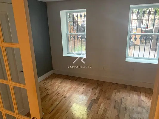 Rented by Yaffa Realty LLC | media 3