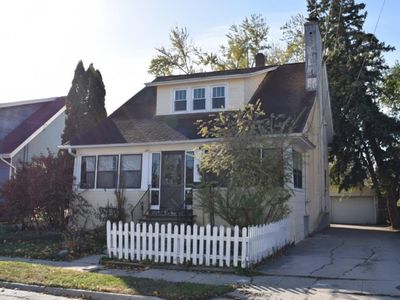 993 Christiana St, Green Bay, WI, 54303