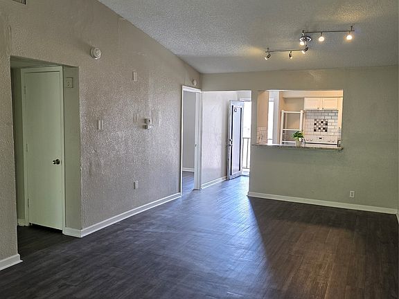 5th image of 6050 Melody Ln APT 341