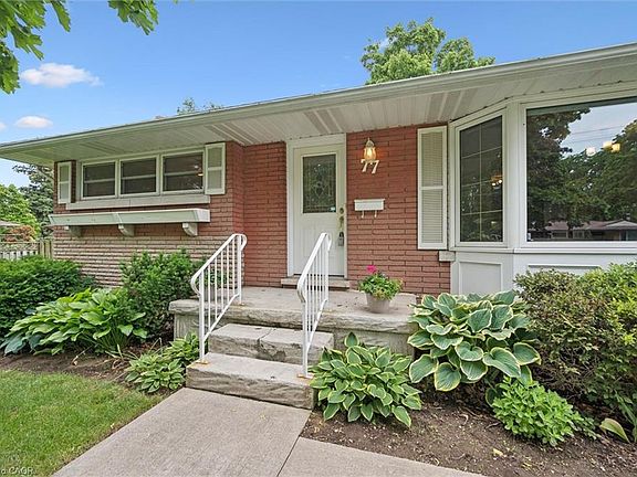4th image of 77 Maywood Rd