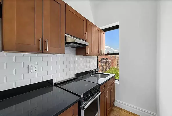 Rented by REAL New York | media 17