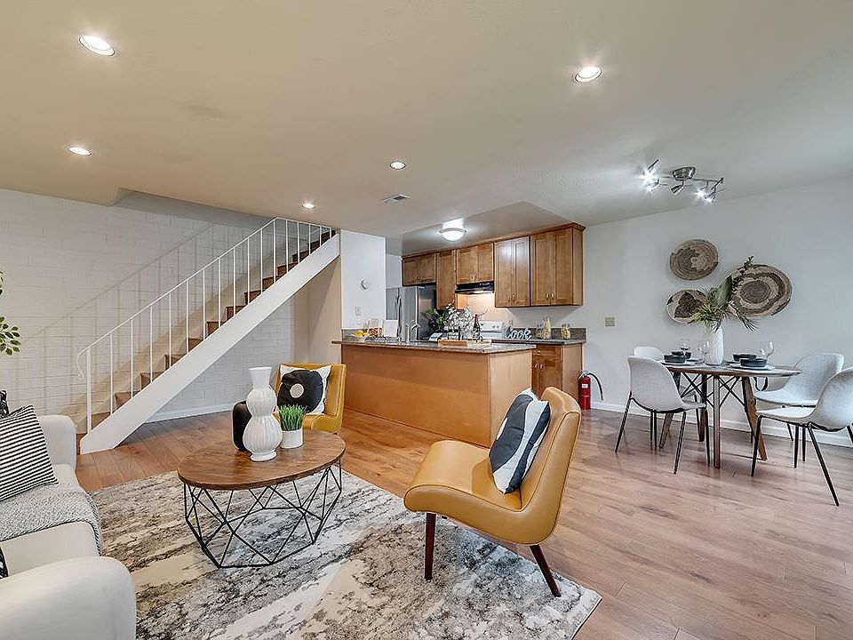1st image of 831 Gilchrist Walkway APT 3