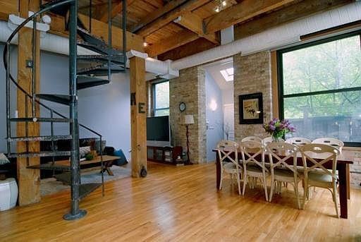 3rd image of 1240 W Fullerton Ave #1A