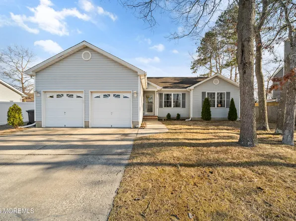 105 Hatch Lane, Manahawkin, NJ 08050