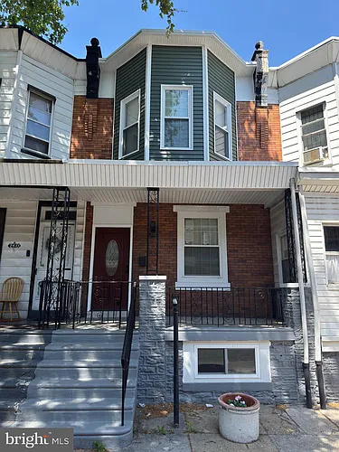 2931 Turner St Photo 1