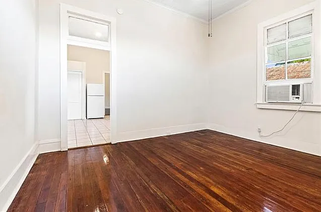 1 bed, 1.0 bath, 800 sqft, $1,200 — Photo 2