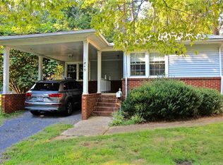 1649 Arnold Dr, Charlotte, NC 28205