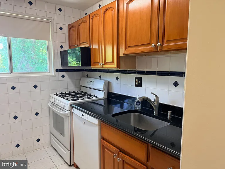 2839 Kalmia Lee Ct #301 — Photo 9