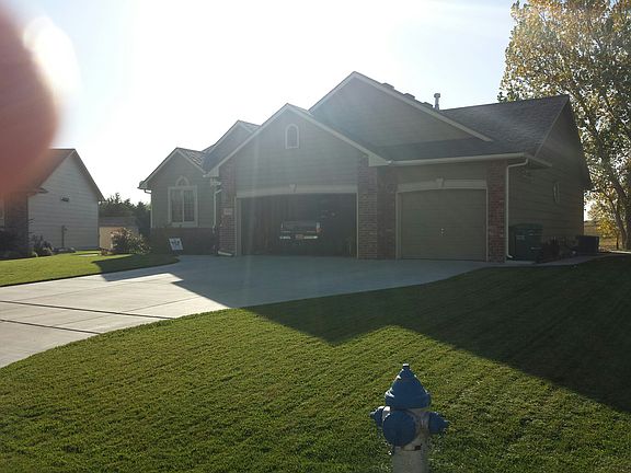 2nd image of 1019 McCaskey Dr