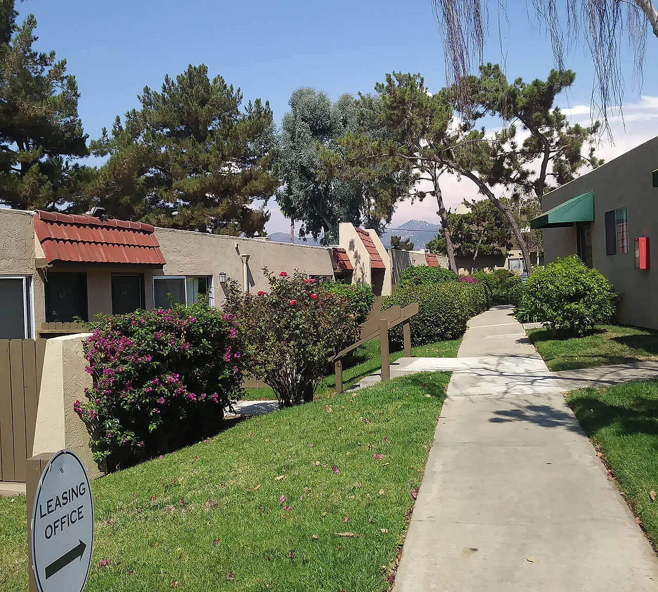 Teton Pines Apartments — Photo 2