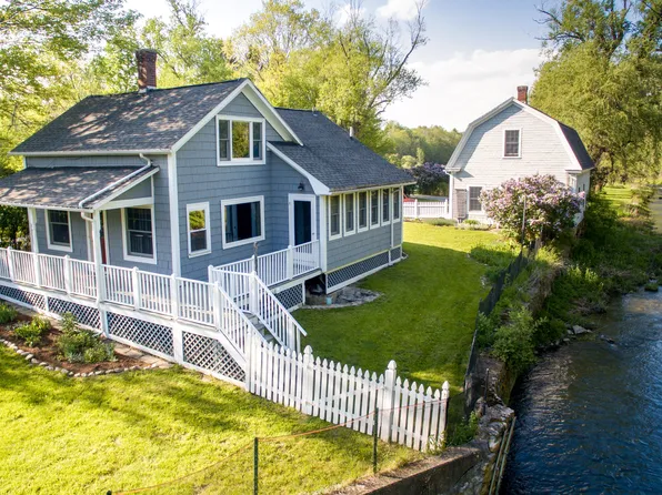 2148 Green River Rd, Williamstown, MA 01267