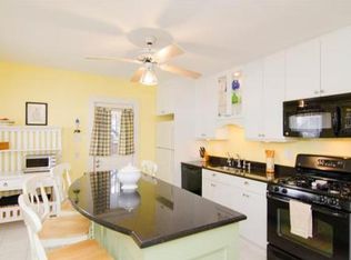 28 Beech St, Newton, MA 02458