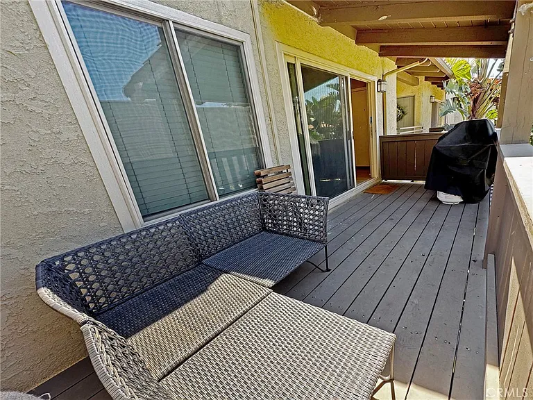 1345 Cabrillo Park Dr #E10 — Photo 10