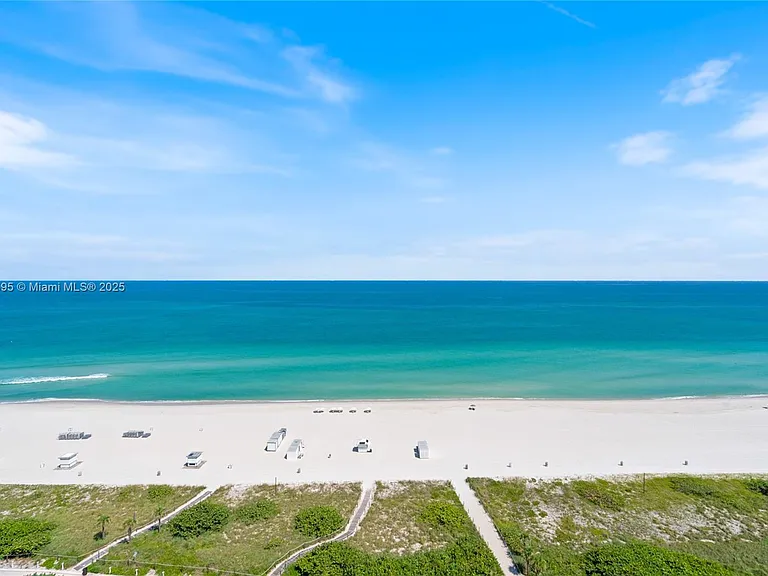 5875 Collins Ave #1902 — Photo 42