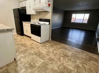 1153 Langley Rd APT 12, Waterloo, IA 50702