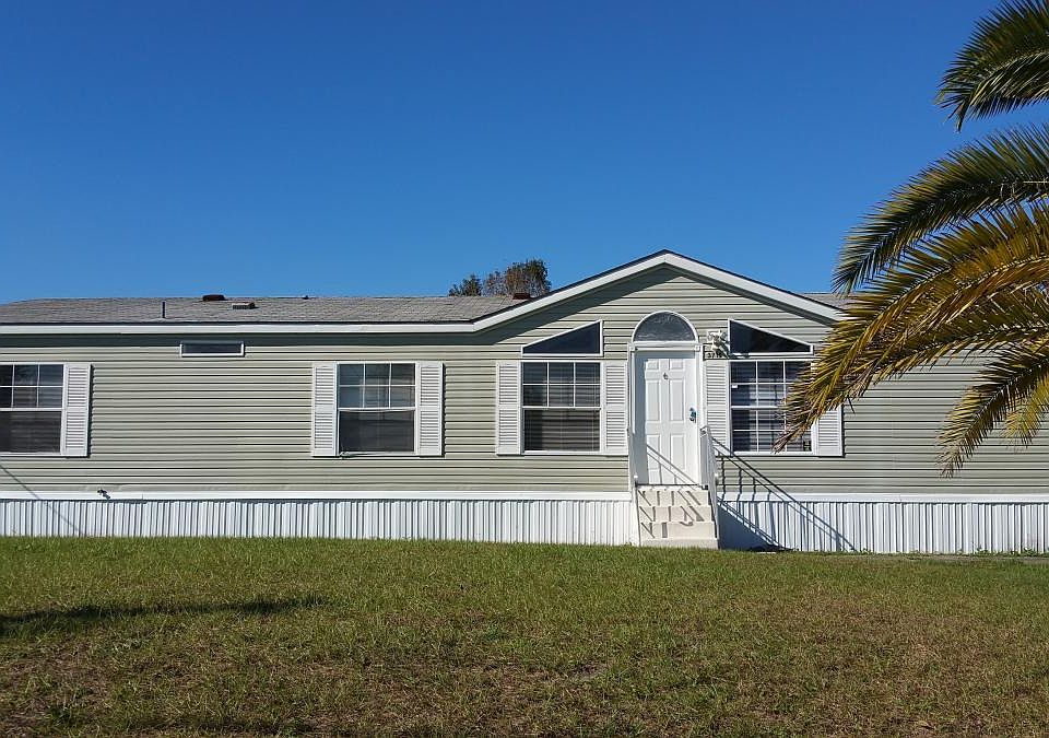 1st image of 3715 Silver Lake Dr