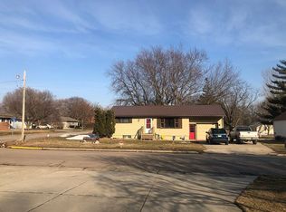 310 N Willow St, Paullina, IA 51046