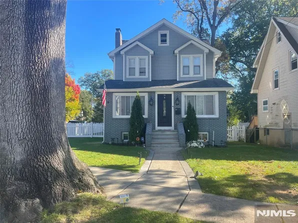 53 Oakland Street, Englewood, NJ 07631