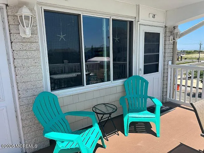 1515 Boulevard #18