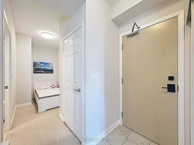 18 Holmes Ave #2205 — Photo 24