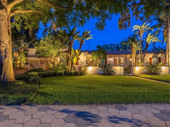 3649 Foster Hill Dr N, Saint Petersburg, FL 33704