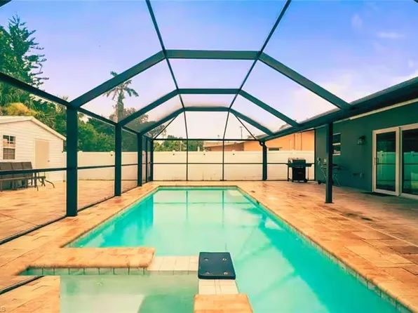 10091 Georgia ST, BONITA SPRINGS, FL 34135