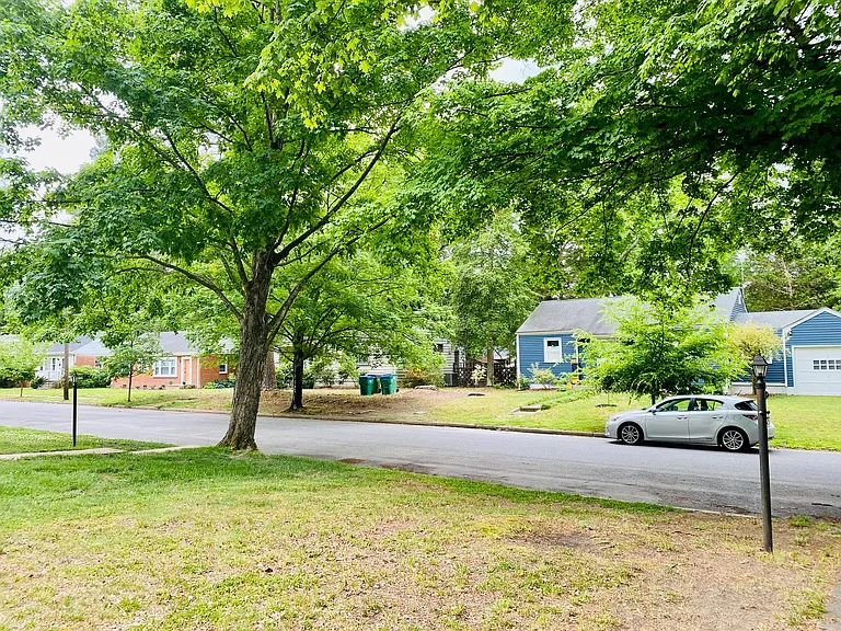 6406 Kensington Ave — Photo 6