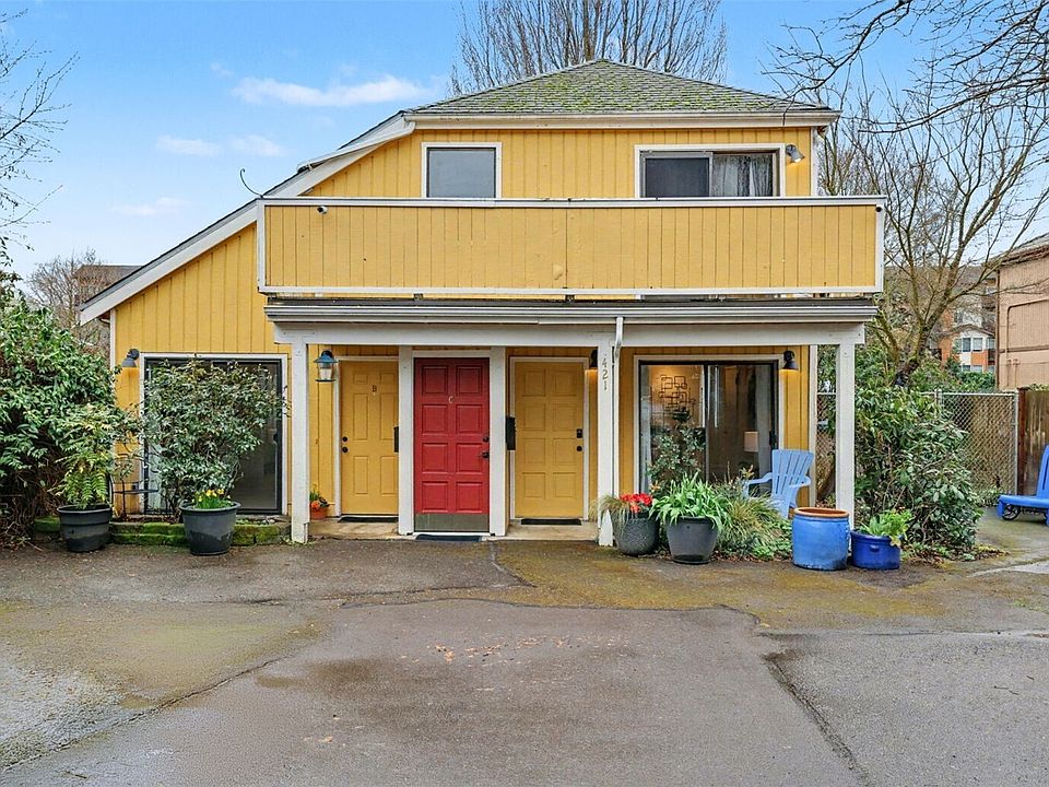 1st image of 421 Wells Avenue S