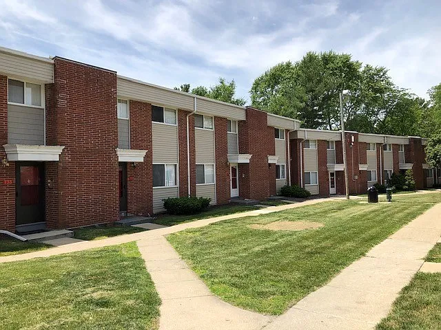 1801 W John St — Photo 12