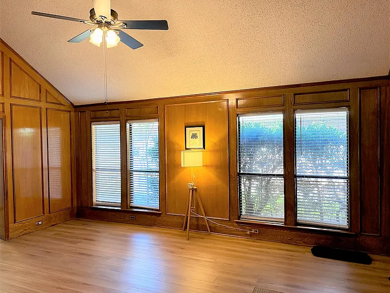 2119 Falcon Ridge Dr — Photo 5
