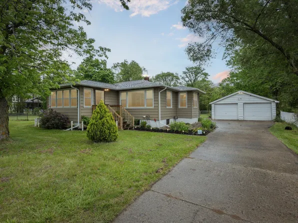 65281 M 40, Lawton, MI 49065