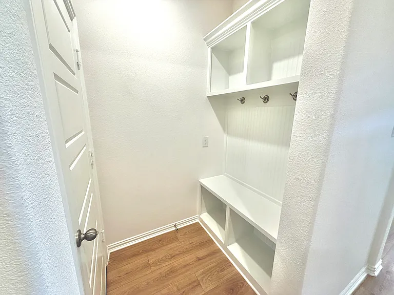 1609 Gulin St — Photo 25