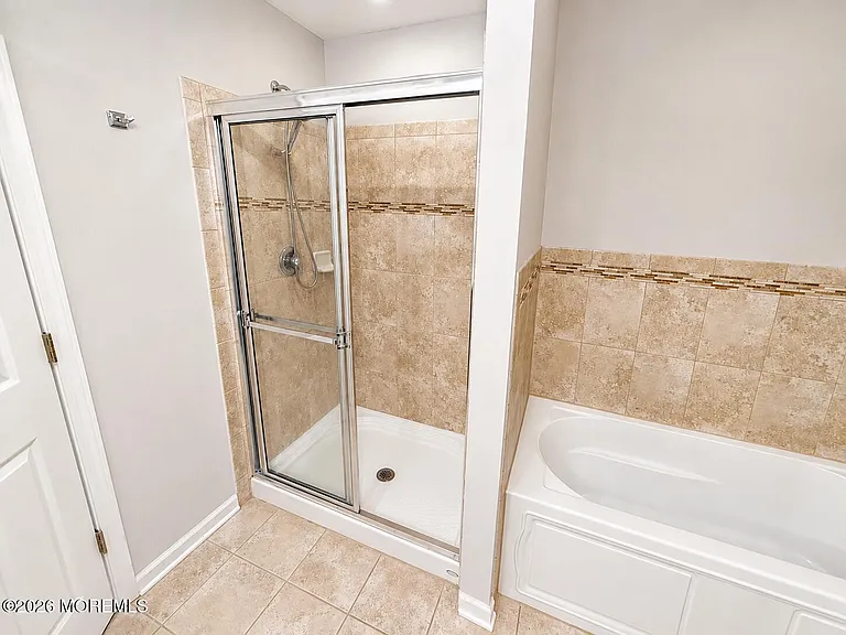 235 Yale Blvd — Photo 12