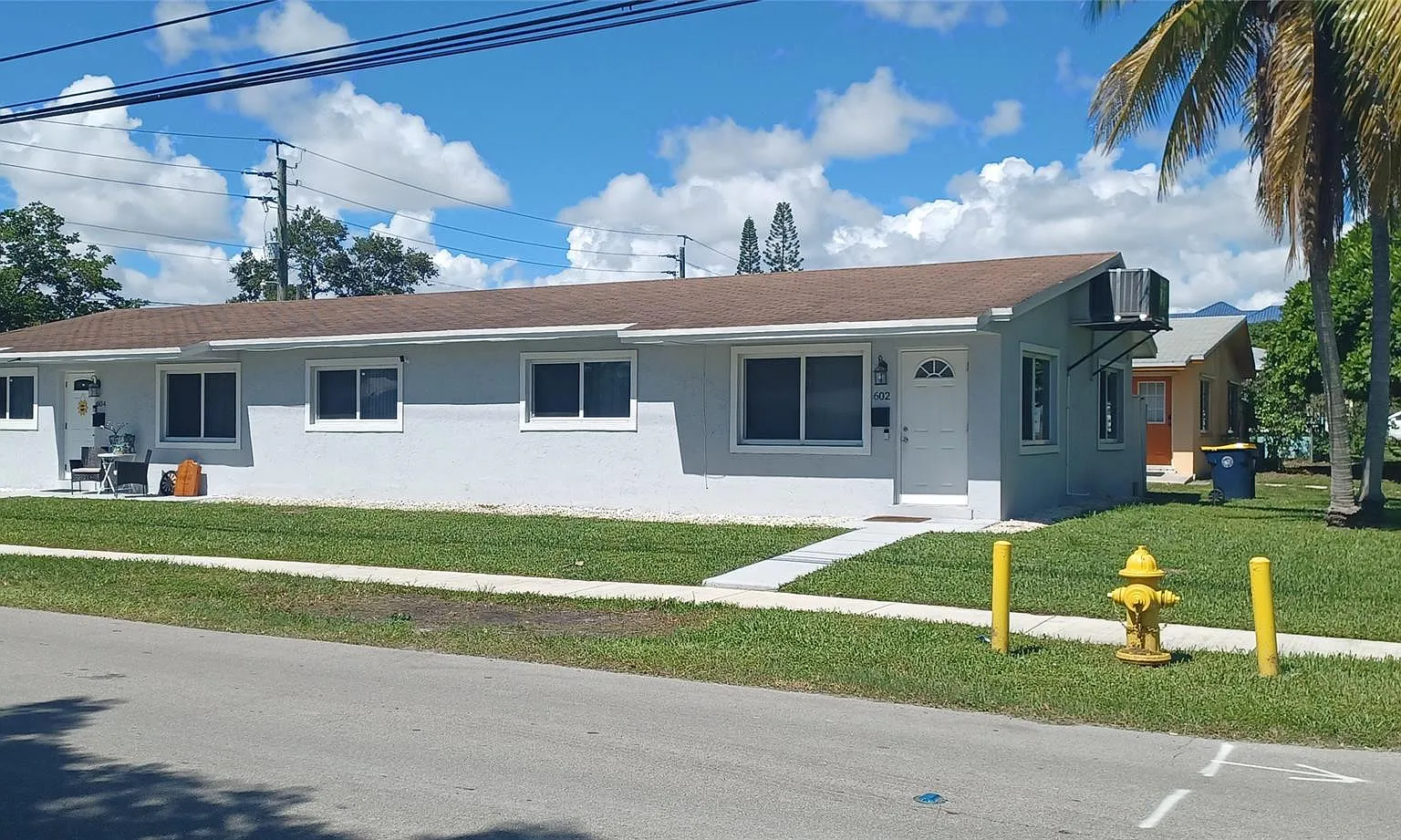 2 bed, 1.0 bath, 1000 sqft, $1,950 — Photo 2