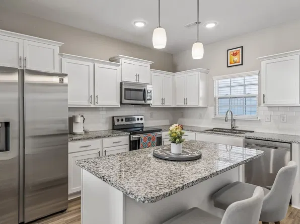 111 Dry Creek Commons Dr, Goodlettsville, TN 37072