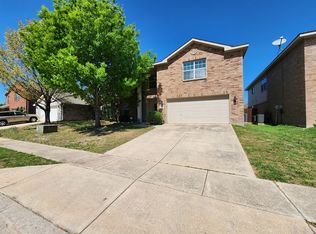 5709 Valley Stream Way, Fort Worth, TX 76244