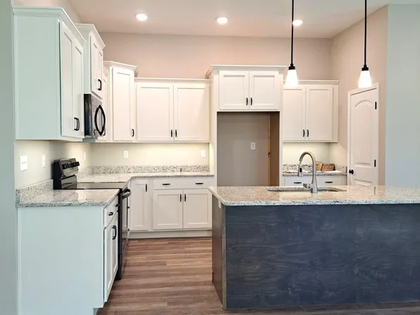 49 E Pine Lane, Reeds Spring, MO 65737