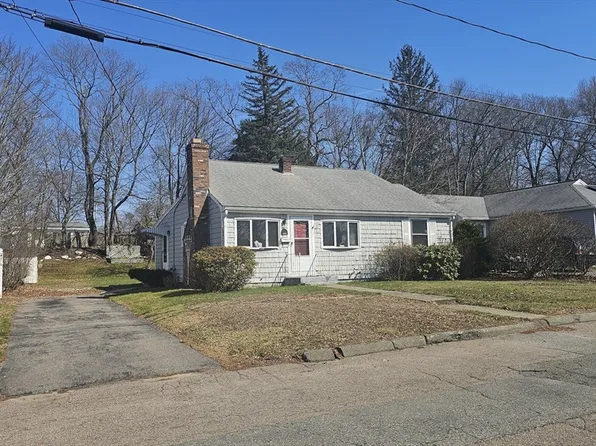 105 Cairn Rd, Brockton, MA 02302