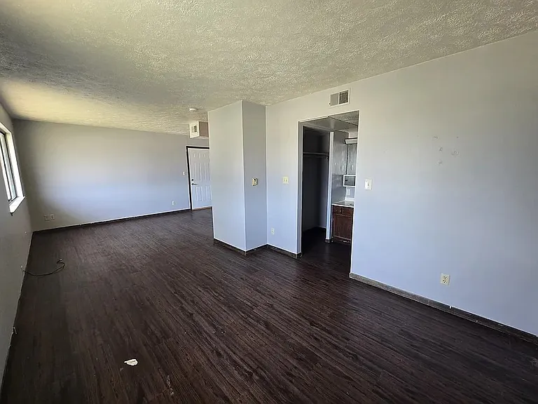 990 Grand Ave #4 — Photo 5