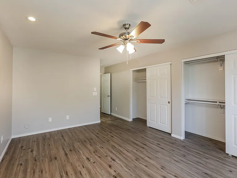 10898 W Alvarado Rd — Photo 10