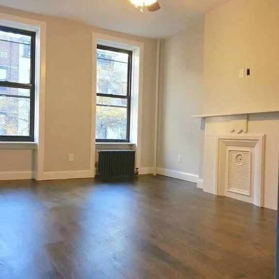 318 E 90th St #4E — Photo 3
