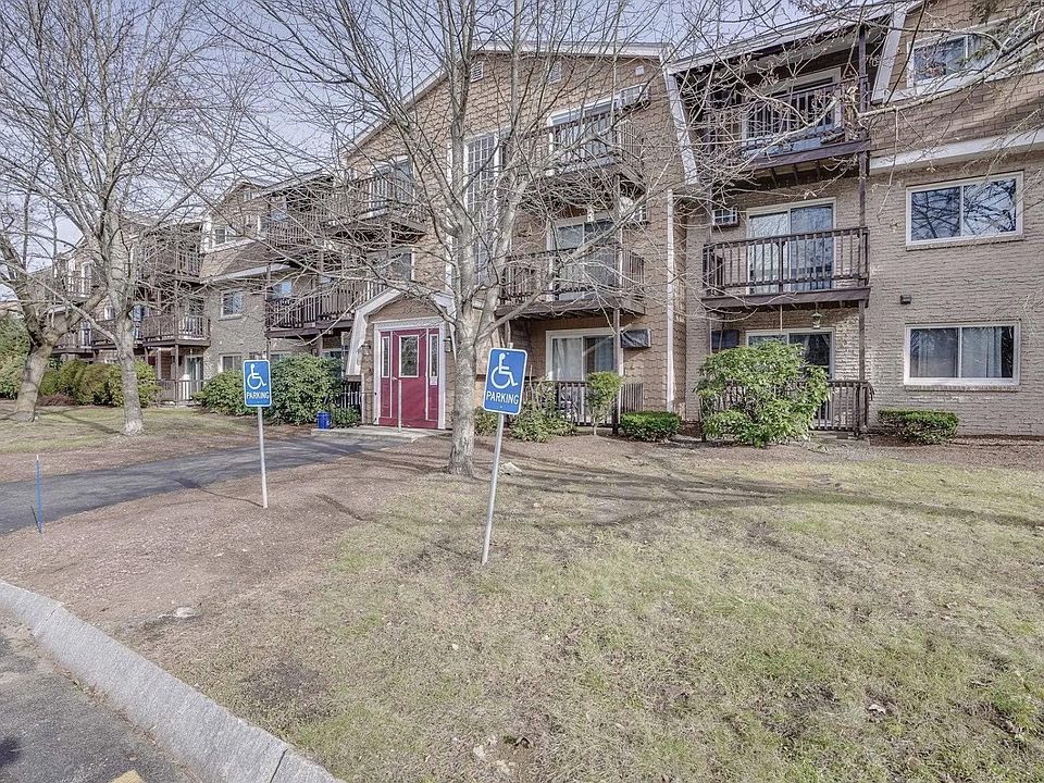 310 Brook Village Rd, Nashua, NH 03062 Zillow