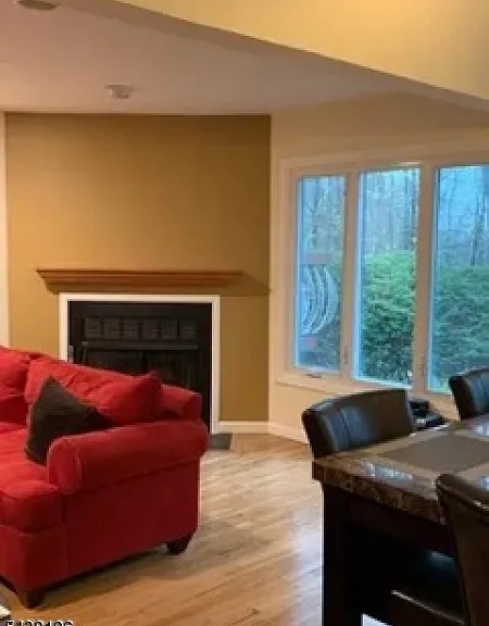 8 Stockton Ct — Photo 3