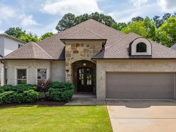 19 Waterside Dr, Little Rock, AR 72223