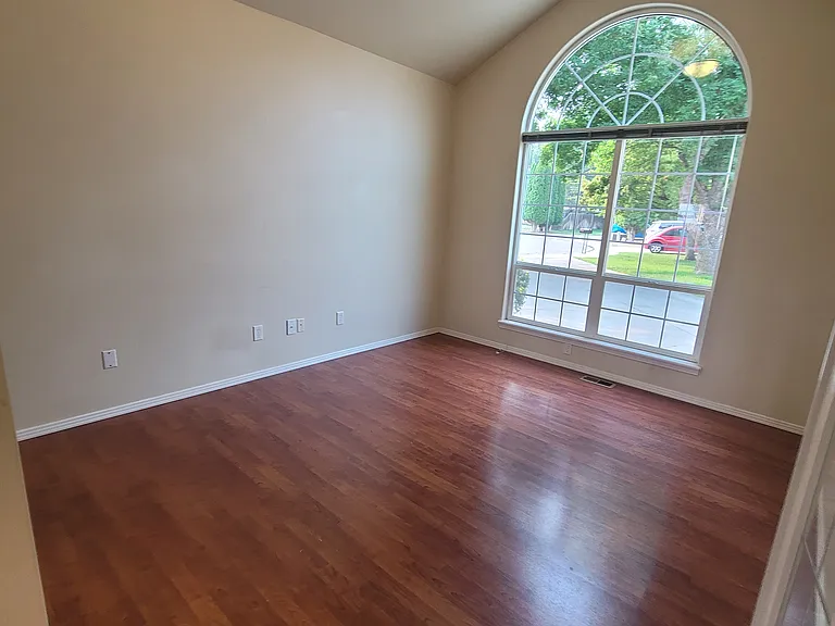 2015 S Chinkapin Pl — Photo 5