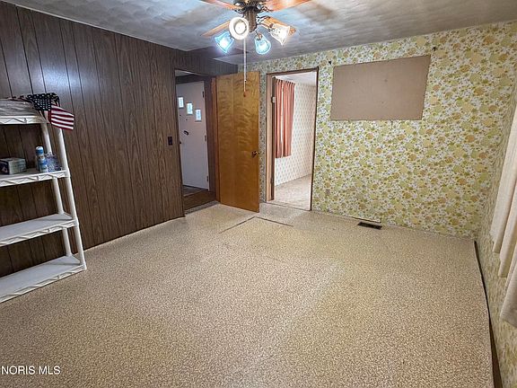 5th image of 108 S Main St