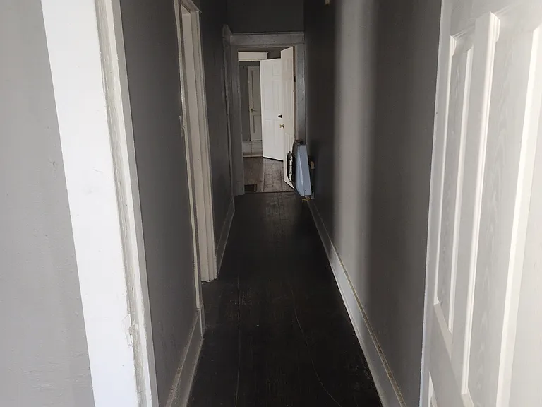 1066 Greenlaw Ave #1 — Photo 6