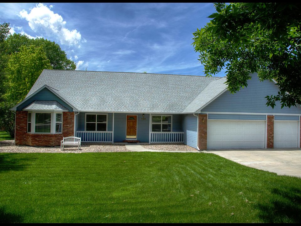 1st image of 655 Larkspur Ln