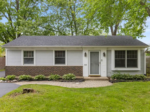144 Garden Dr, Bolingbrook, IL 60440